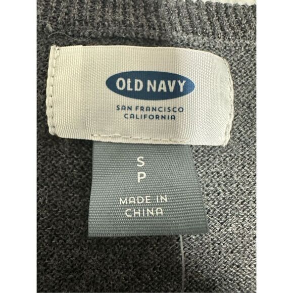 NWT Old Navy Classic Grey Silver Crew Neck Basic Cardigan Sweater Size SP - Picture 2 of 10